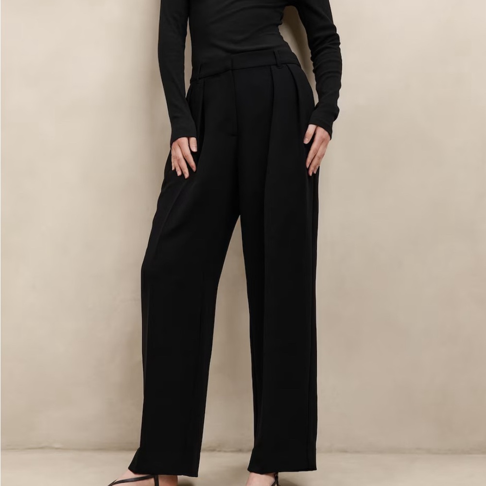 Brand New Banana Republic Silky Relaxed Trouser Size 8